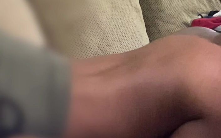 PlayboyHef: Babygirl chtěla být ošukána, než její přítel odejde z práce