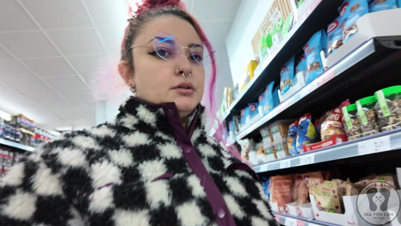 All You Can Fetish: Plump Chick Burps at the Supermarket Embarrassing Public Display