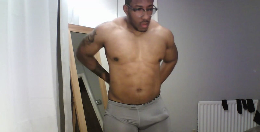 Amadeus: Equipamento de luta que eu gosto de usá-lo, você gostaria...