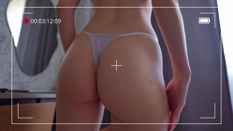 Tori Diamond: Tanga a Perfektní Škádlení Velkého Zadku