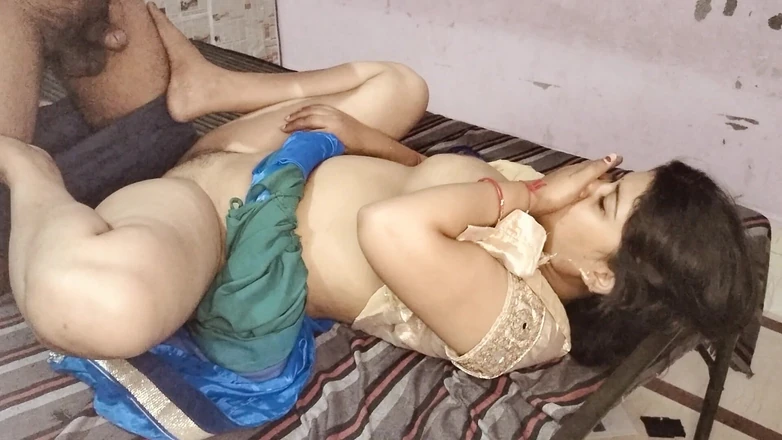 Sexy Girlfriend Girl: Stepdaughter Wants My Big Cock with Kissing (hindi Audio)