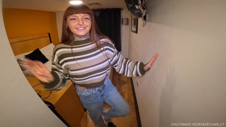 Yourfavecumslut: Mear hambrienta puta se acostumbra como inodoro