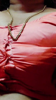 Desi mohini ateşli orta yaşlı seksi azgın hizmetçi genç sahibiyle seks yapıyor