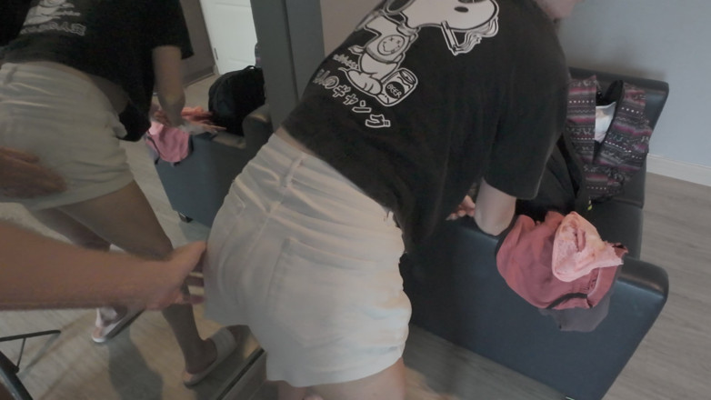 ScottishSweetie: 집에 혼자 있는 동안 의붓섬이 나를 따먹도록 설득했어