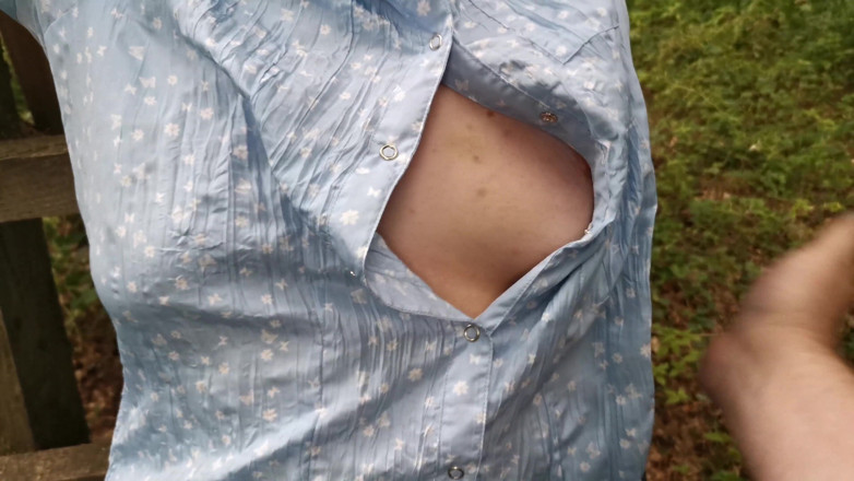 Bouncy Tits Action: Tit slapping in blue blouse outdoor
