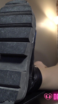 Elodie's Sweaty Nylon Feet - (dreamgirls in Socks)