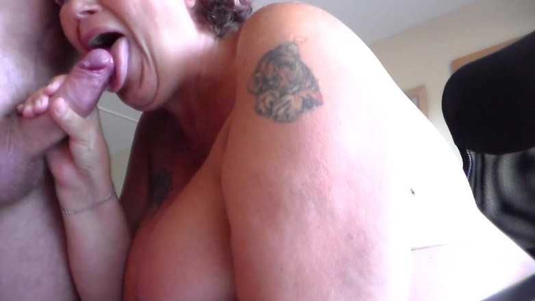 Sex hub couple: John cums when Jen gives him a blowjob
