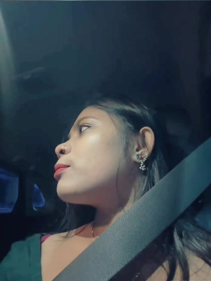 Nisha bhabhi ki chudai: Laat grote borsten in de auto zien als je gaat...