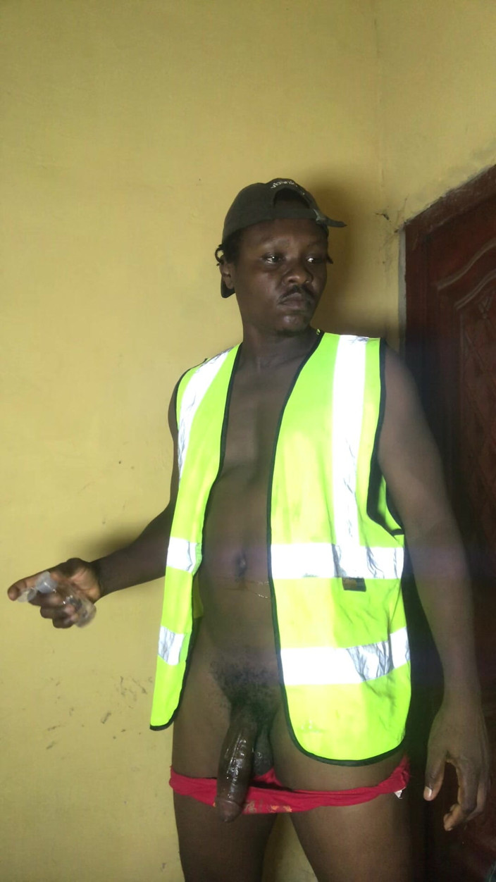 Big Hoss: Blowjob dengan batang viens gelap
