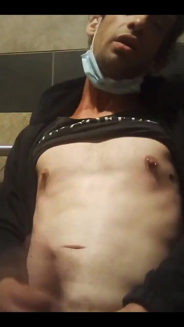 LilTaste: Jerking off