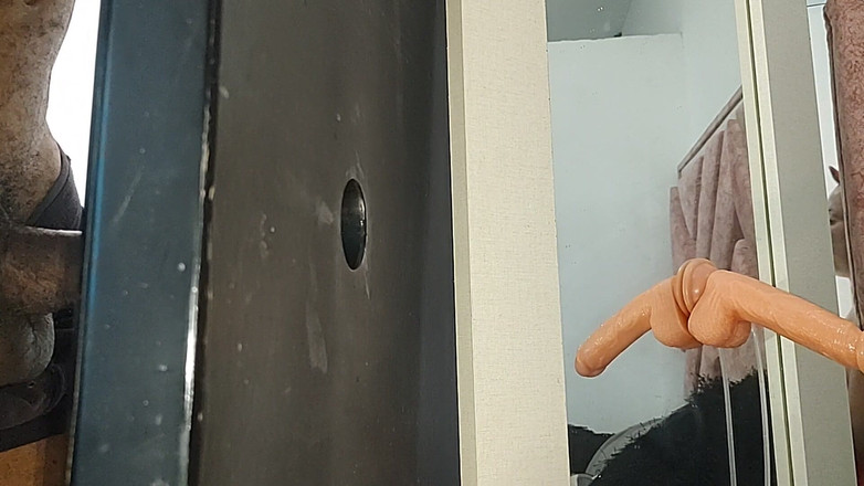 PABLO N3GROBAR: 哥伦比亚侏儒寻欢洞