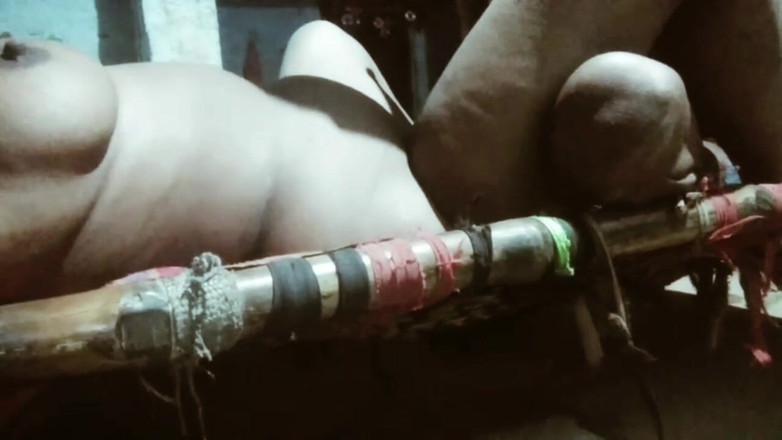 Rakhi3e: Il mio amico ha fatto sesso con me il giorno...