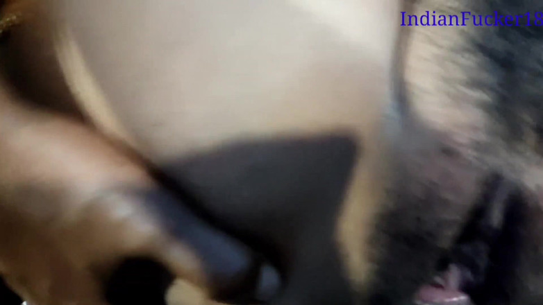 Indianfucker18: Une Petite Amie Appelle Son Copain Baiser Une Fille Très...