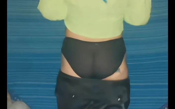 Lizzaali: Modelling in my baggy trousers and sexy black panties