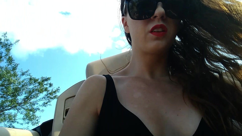 VieraMayXXX: Erstes öffentliches shooting-spaß in einem Cabrio