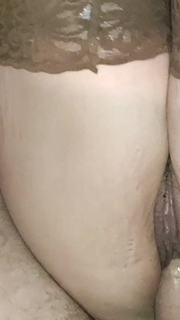 Ragazza della neve con figa pelosa