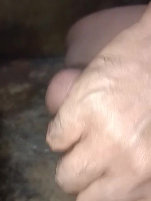 Renata Himalaya: Thủ dâm con cu to