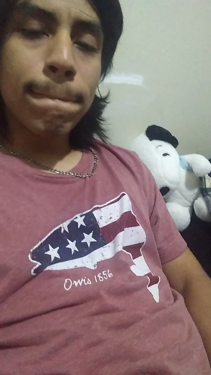 AlexAlejandro13: My Bed में