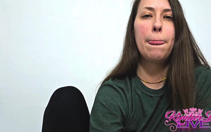 Kimber Lee: Cuck får en avrunkning present från Kimber Lee