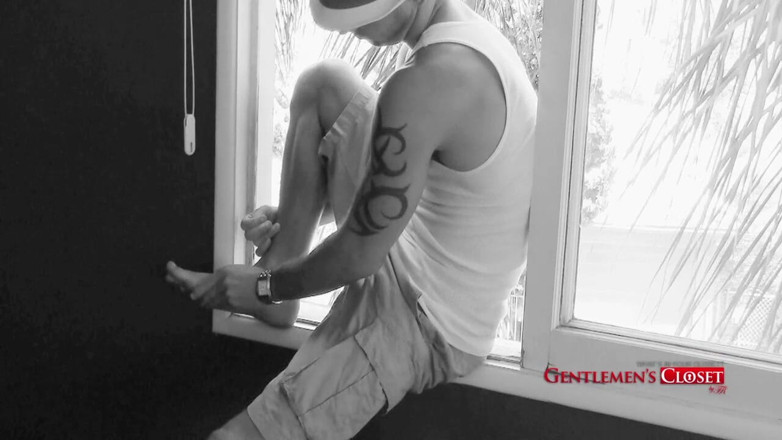 Gentlemen's Closet: Justin - pe afară