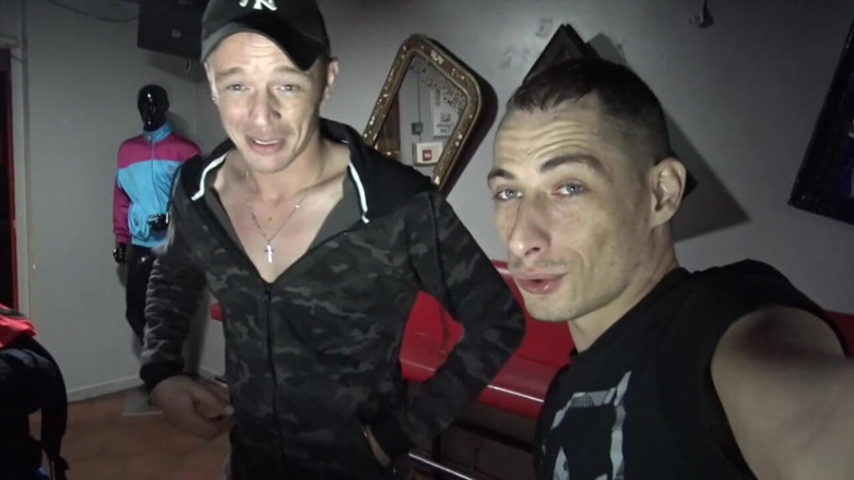 Gaybareback: skaili larke dvara mandra men bina kandom ke chudaee