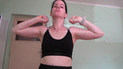 Anna Sky: Anna macht morgenübungen