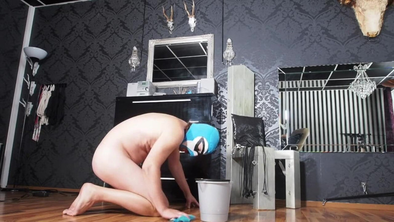 Lady Victoria Valente: Cleansing slave sneaks secretly into my bedroom