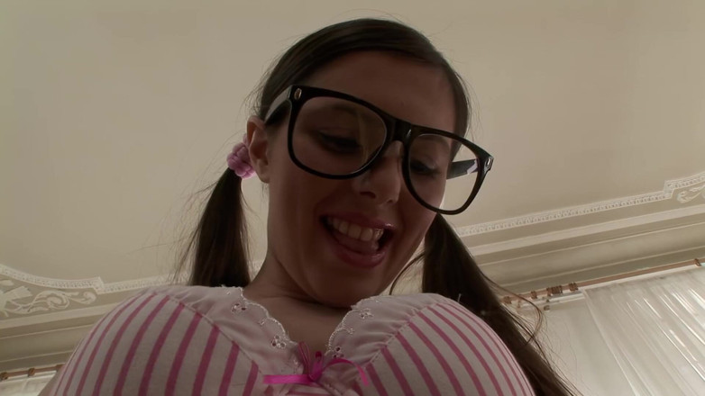 Amateur Pornos XXX: Worlds Biggest Ass Fucker Pounds Hot Babes Hard