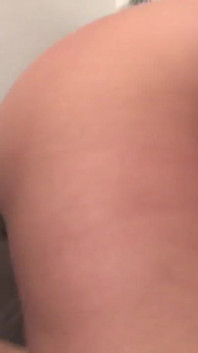Mi nuevo vestido sexy para mi padrastro cachondo