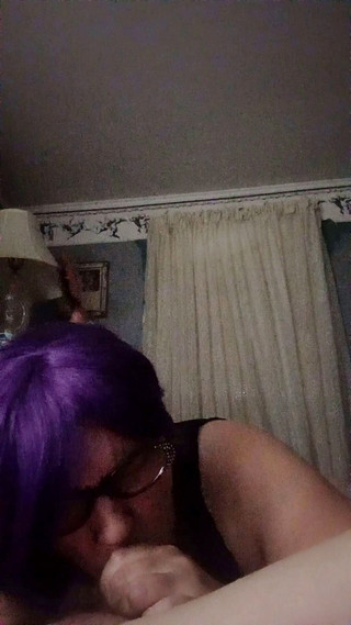 Blow_girl: Sání ptáka při výprasku.