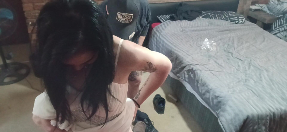 Bigjoefuckalott: Je me masturbe bien, mon ami frappe ma femme