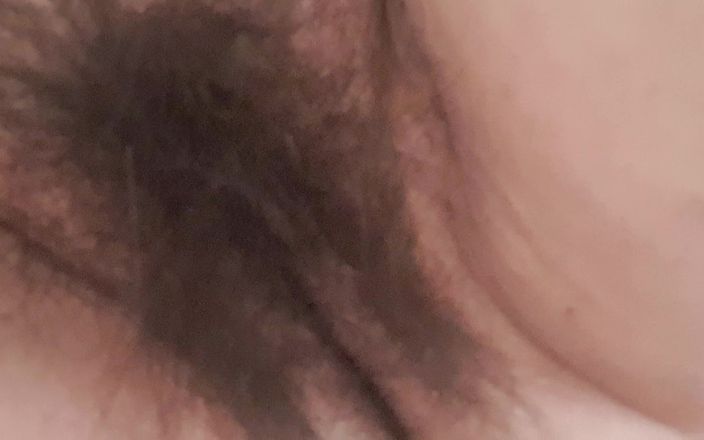 Mommy big hairy pussy: Große behaarte muschi, mutter