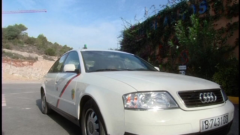 Vintage Fetish: Cô bé tóc vàng quyến rũ tài xế taxi trong...