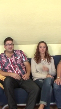 Děvka trojka šuká s manželem a milencem ve stejné posteli - 2