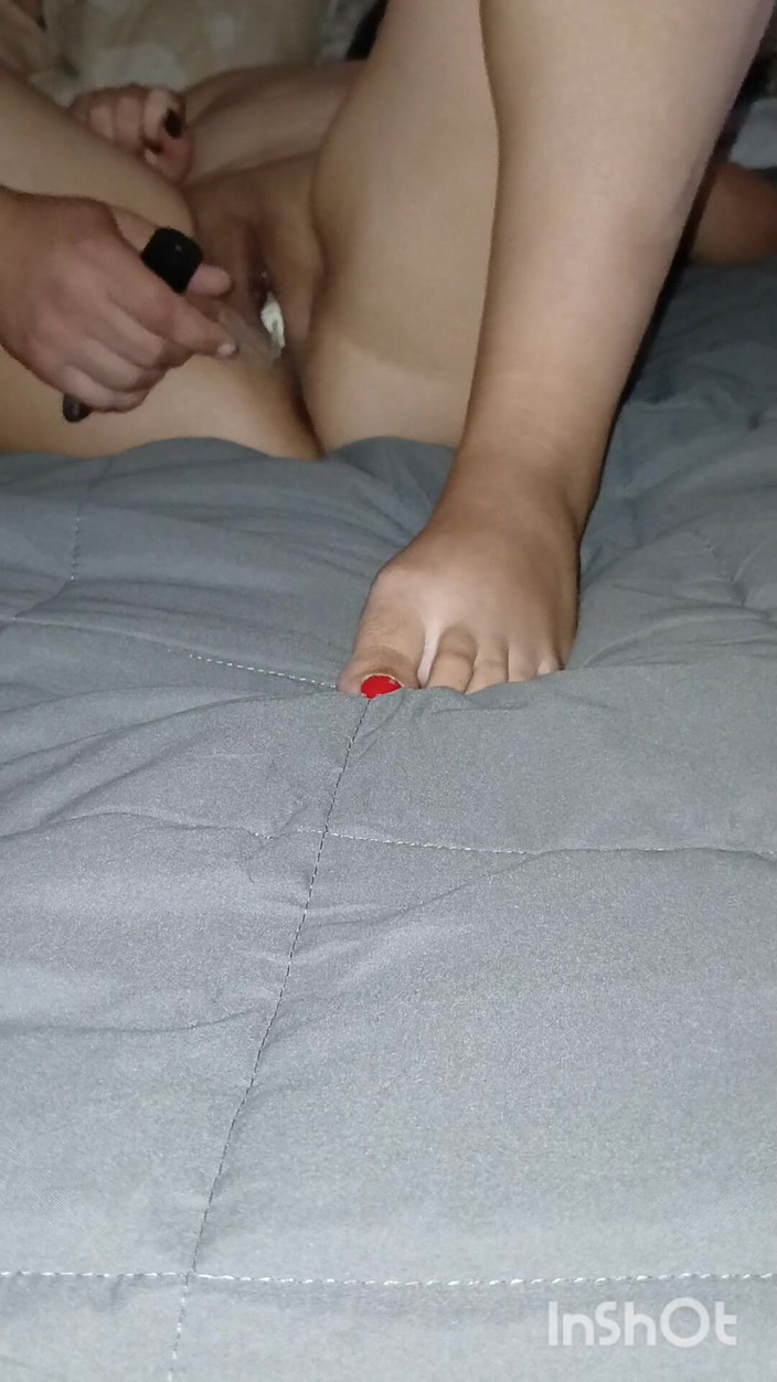 Manuela: Mastürbasyon ve evli kadını sikiyor