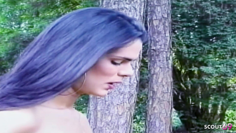 Shemale TS Collection: Транс трахає нового хлопця вперше в анал на відкритому повітрі