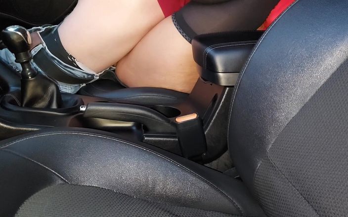 Step Mommy: Cliente madura em lingerie sexy é fodida por motorista de táxi...