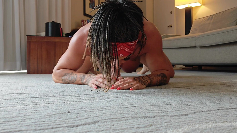 Danaxmuscles: Potřebuji tvého ptáka do svých velkých úst