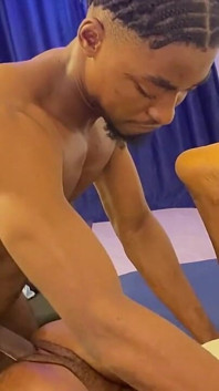 Sexy Mecánico Estirar Aprendiz De Apretado Coño