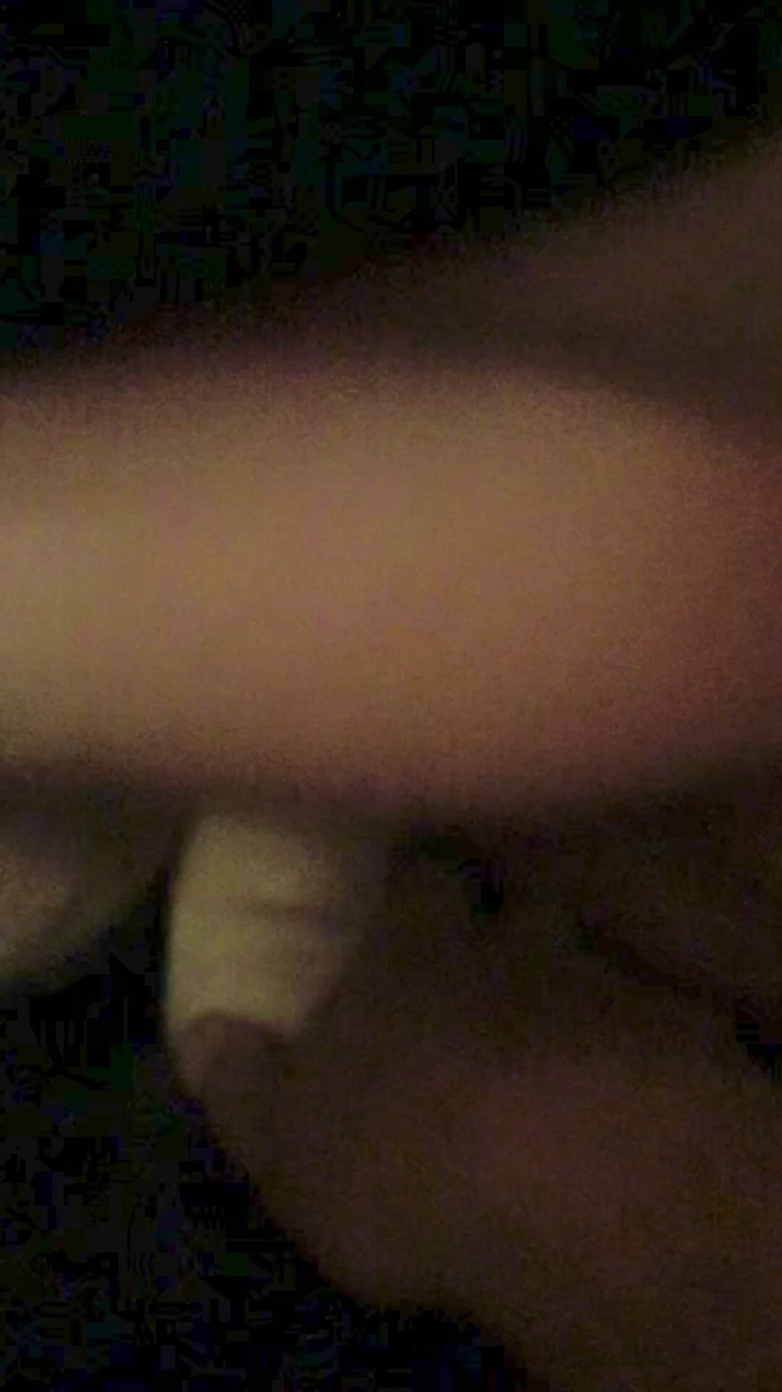 Luv2stretch: 큰 장난감에 앉아 있는 마누라