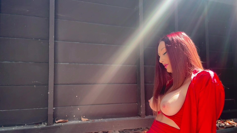 Artemisia Love: La miLF italiana arrapata artemisia ama mostrare le sue succose...