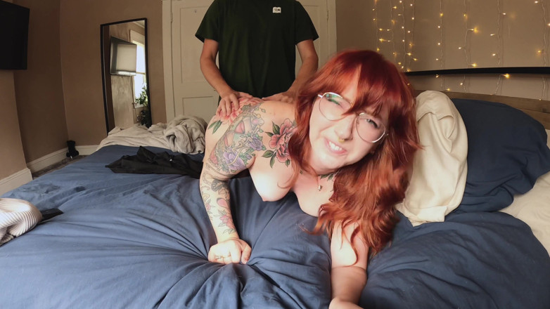 luxury_slut: Stiefbruer hat mich beim spielen mit meiner muschi erwischt und...