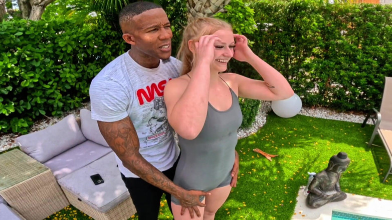 Red bottom productions: Stretch Me Out