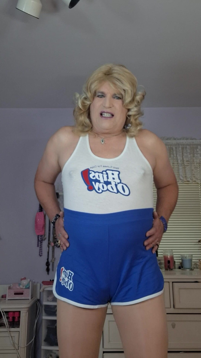 Victoria Lecherri: Hips Oh Boy!