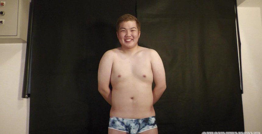Gay Saimin Pictures: 170 cm 75 kg 19letá Japonská svalnatá chlupatá medvěd, velký penis gay...