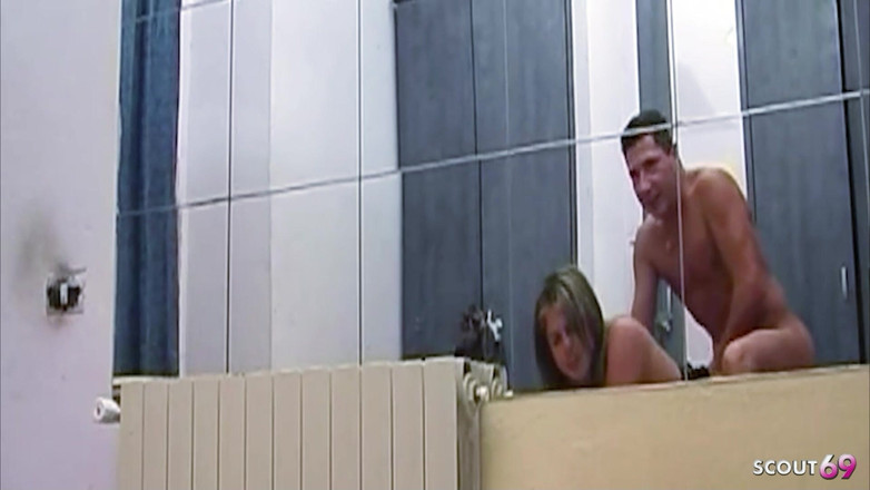 Shemale TS Collection: Blondă latino cu țâțe mari Tranny Amanda futută în secret anal în apartamentul...