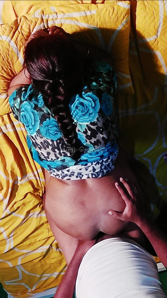 Tamil Jessy: Cumnata specială