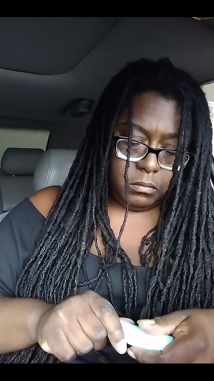 His Queen Suga: Rozbalení v autě