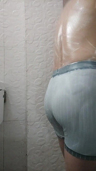 Fare la doccia con rotondo.