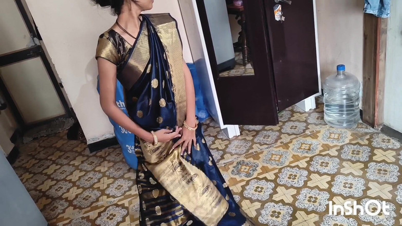 Desishycouple: Aku lagi asik masturbasi sendirian di rumah 2